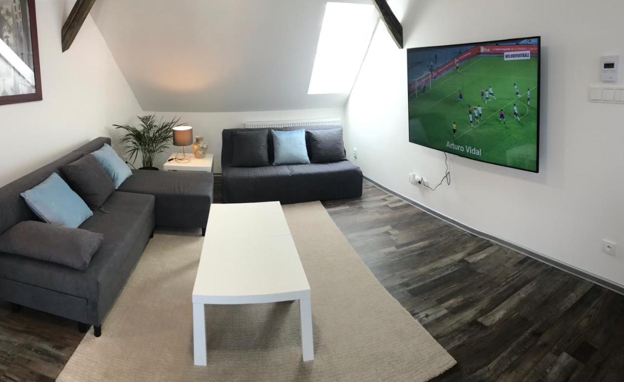 Apartman 3Kk 80 M2 S Virivkou A Saunou Jihlava Exteriör bild